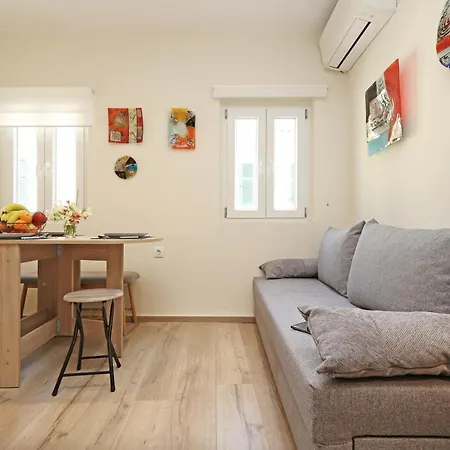 Chrisavgi's Luxury House Mantouki